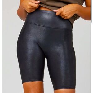 Spanx Faux Leather Biker Shorts Size Medium